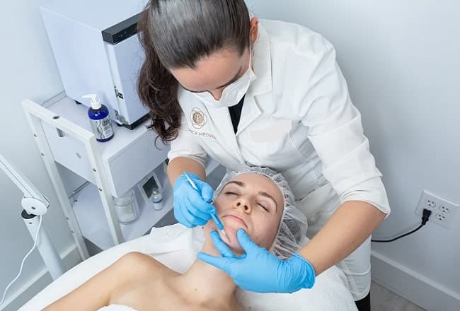 DERMAPLANING and Hydrafacial min DERMAPLANING and Hydrafacial min